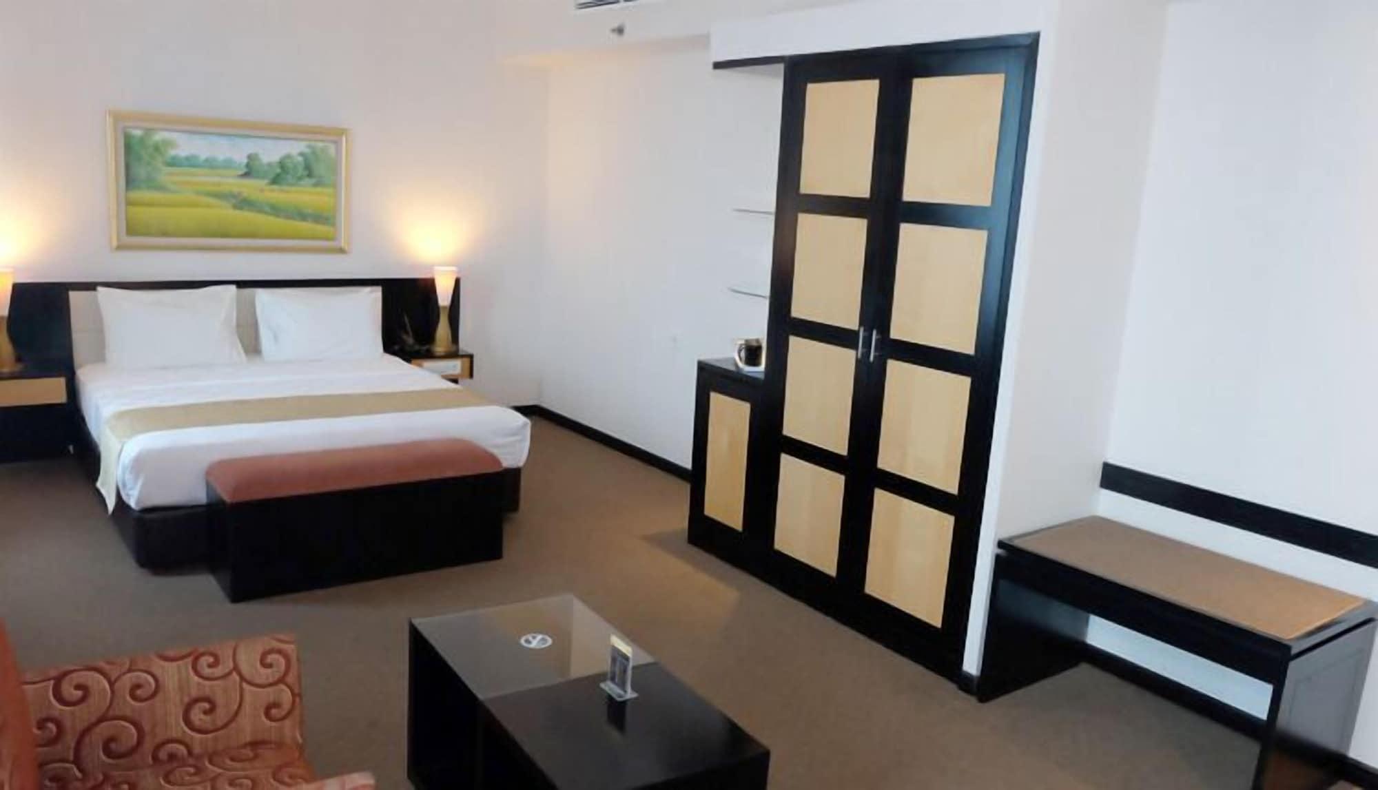 Grand Jatra Hotel Pekanbaru Εξωτερικό φωτογραφία