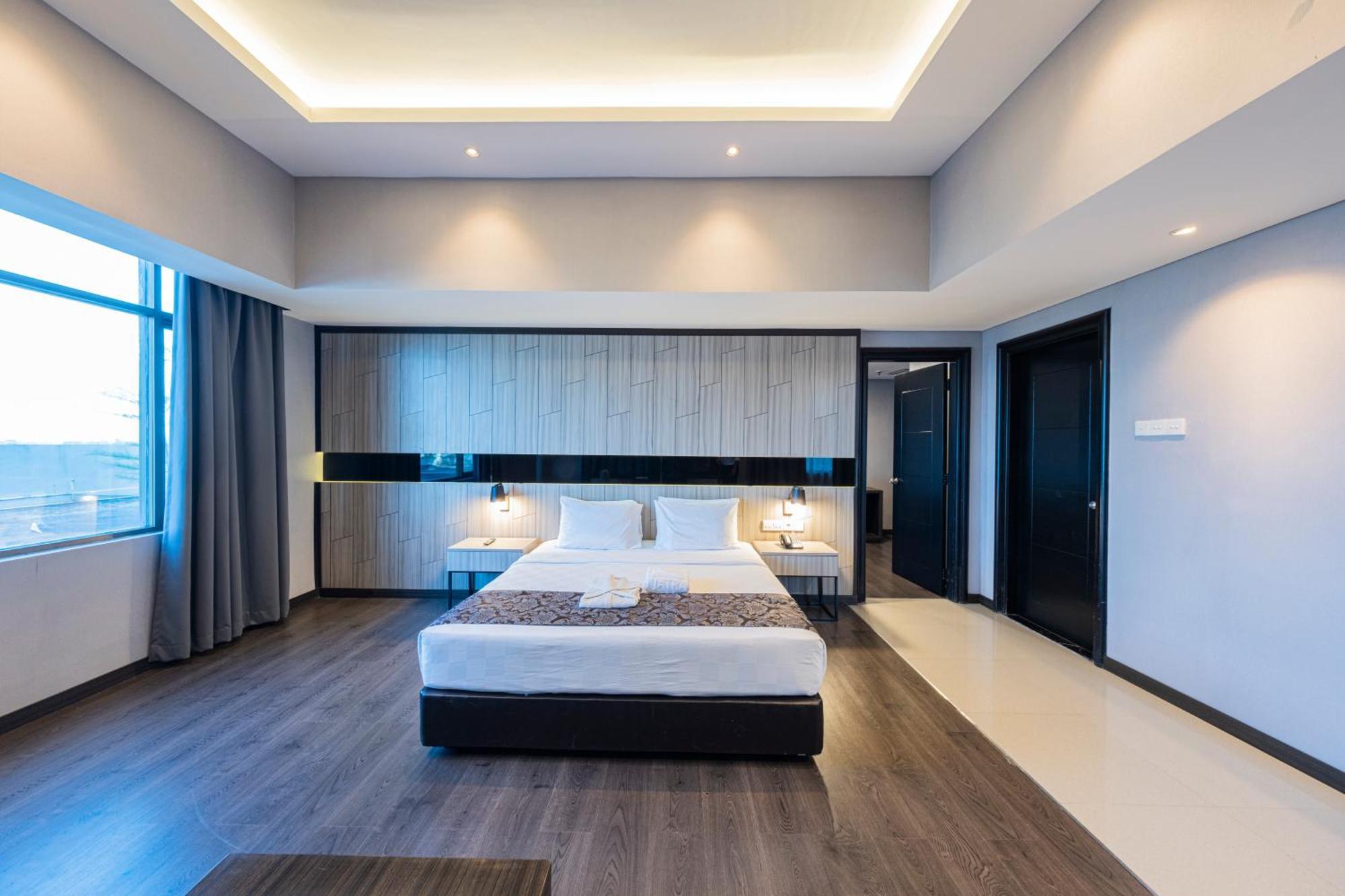 Grand Jatra Hotel Pekanbaru Εξωτερικό φωτογραφία