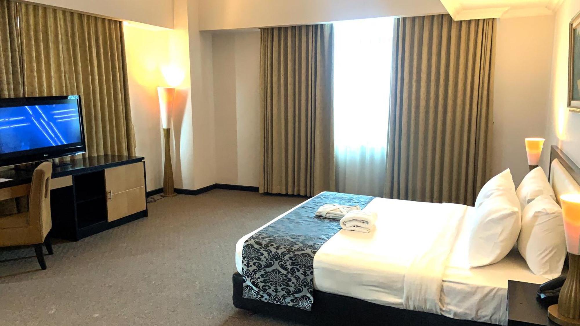 Grand Jatra Hotel Pekanbaru Εξωτερικό φωτογραφία